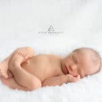 newborn photograpy with newborn photographer